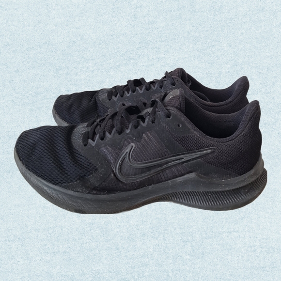 Nike Downshifter Runners - Picture 2 of 4